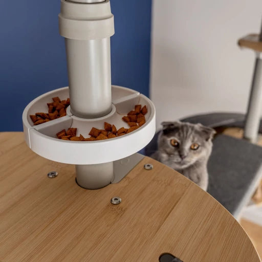 Freestyle Outdoor Cat Tree - Treat Dish - White