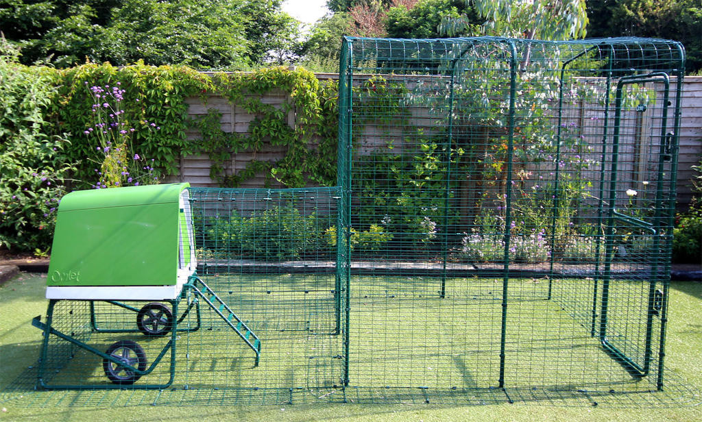 Eglu Go Up with Run Connection Kit for Walk In Chicken Run