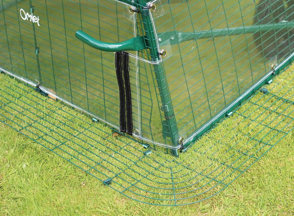 Windbreak for Eglu Cube