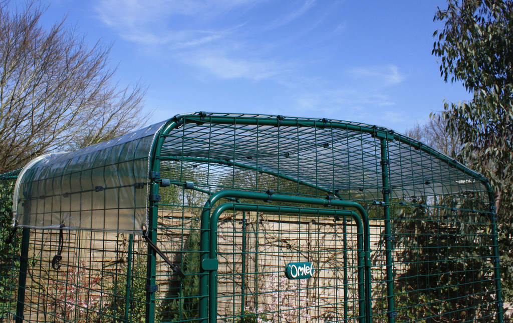 Clear Cover with Gutter Edge for Walk In Run/Catio Roof – 2m